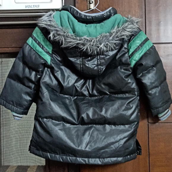 Jacket - Picture 5 of 10